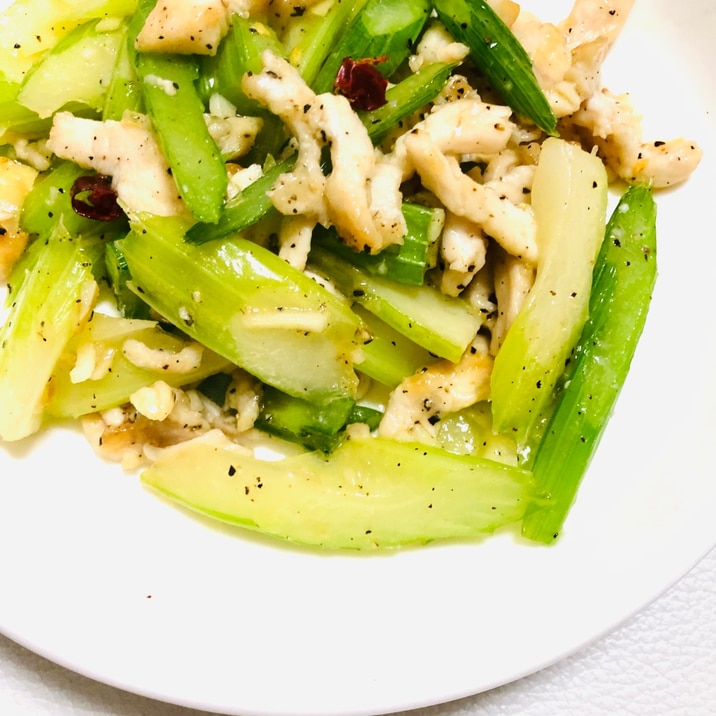 中華のおかず セロリと鶏胸肉の塩炒め